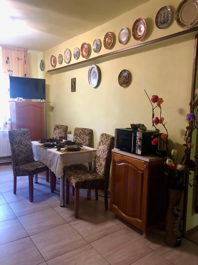 La Symo Apartament Straja Lupeni Lupeni  ภายนอก รูปภาพ