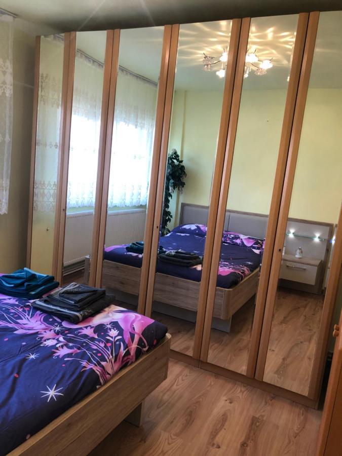 La Symo Apartament Straja Lupeni Lupeni  ภายนอก รูปภาพ
