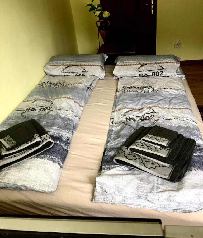 La Symo Apartament Straja Lupeni Lupeni  ภายนอก รูปภาพ